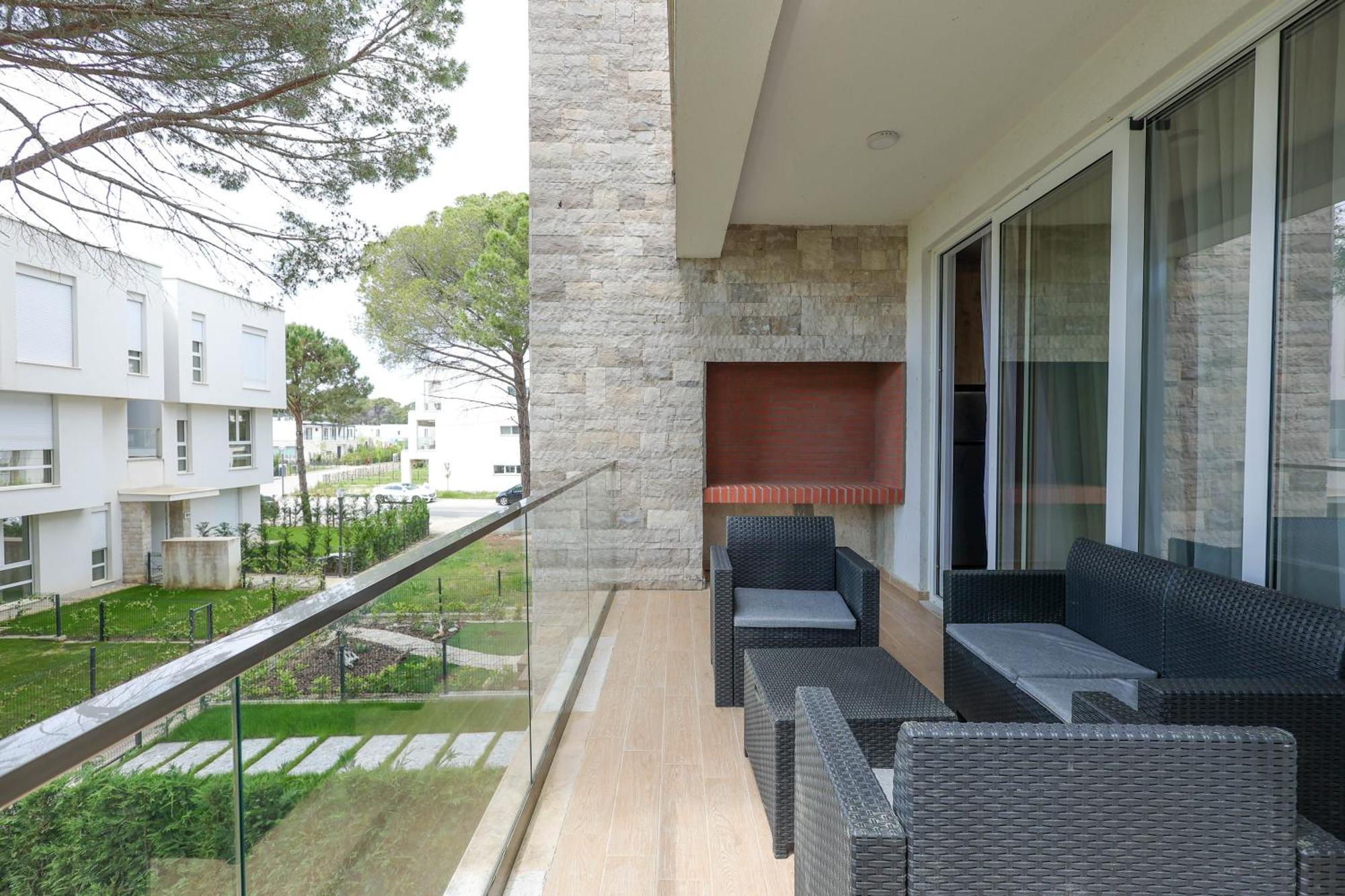 Sanpietro Vacation Apartments Durrës 外观 照片