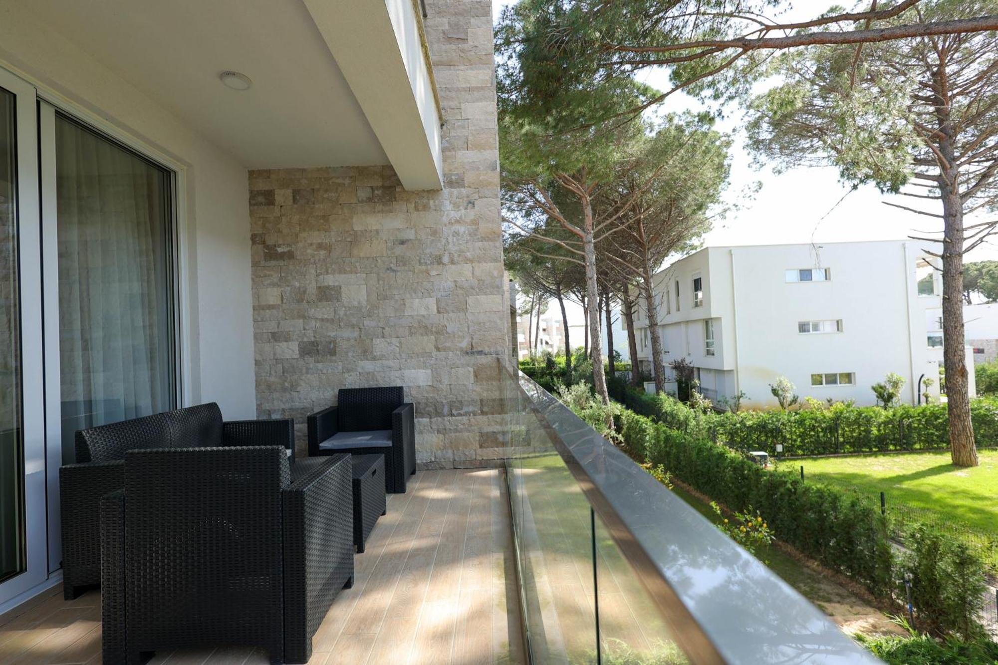 Sanpietro Vacation Apartments Durrës 外观 照片
