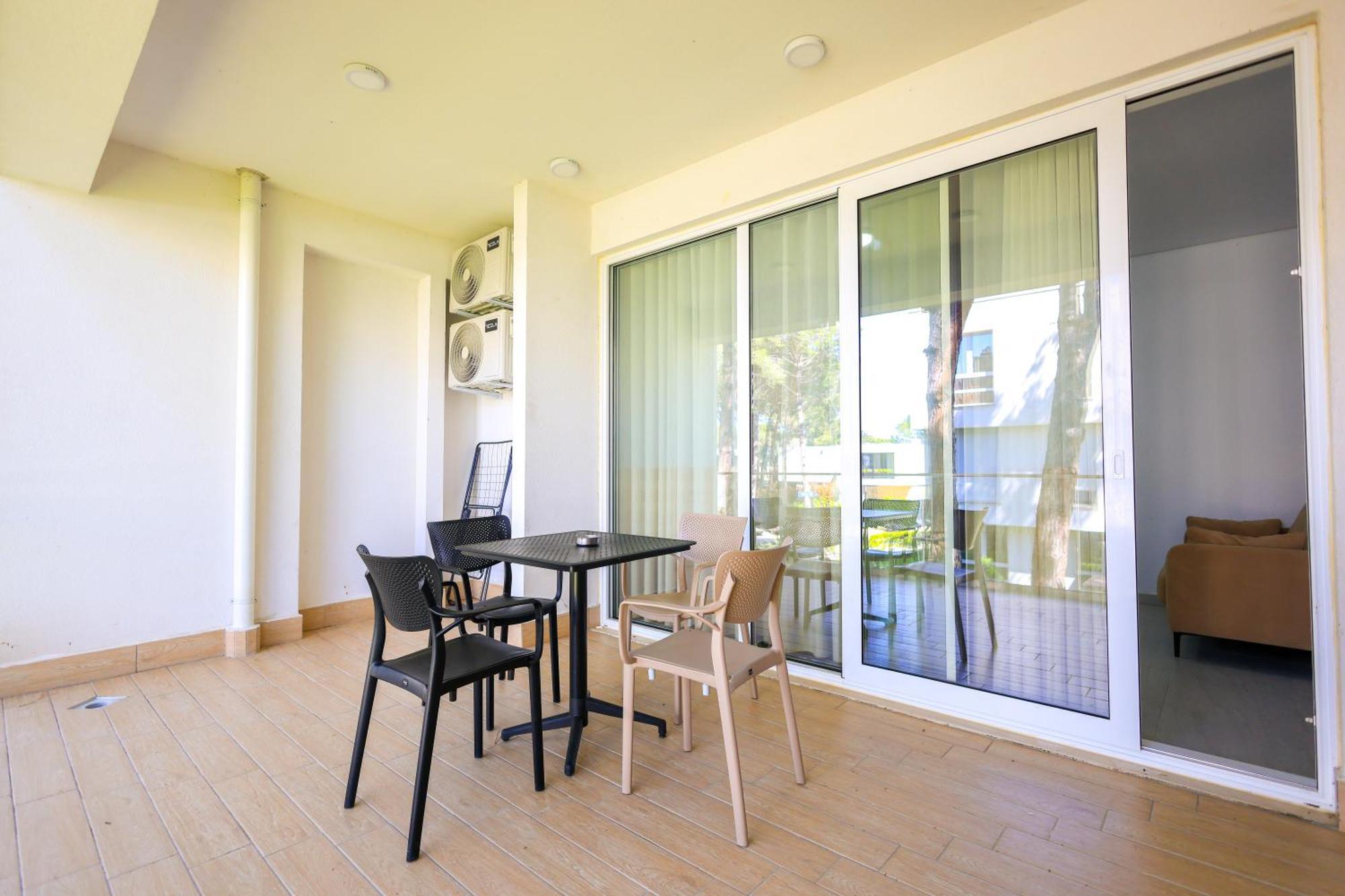 Sanpietro Vacation Apartments Durrës 外观 照片