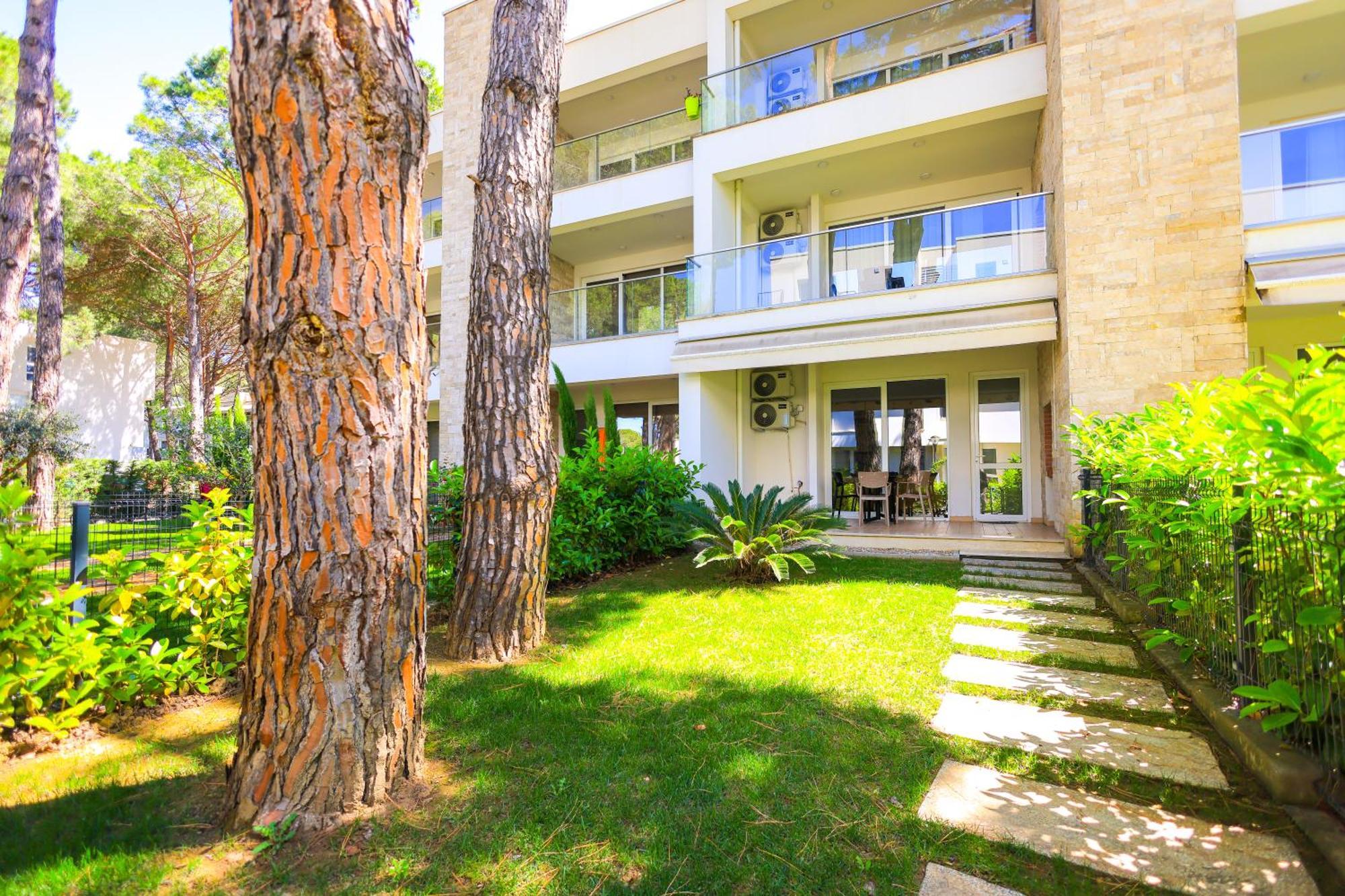 Sanpietro Vacation Apartments Durrës 外观 照片